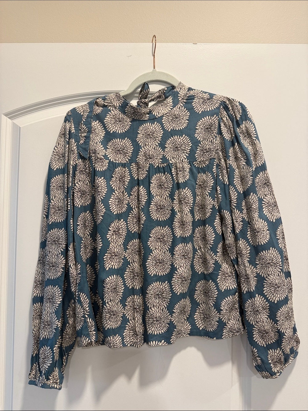 Womens Floral Mock-Neck Long Sleeve Top - Teal/White